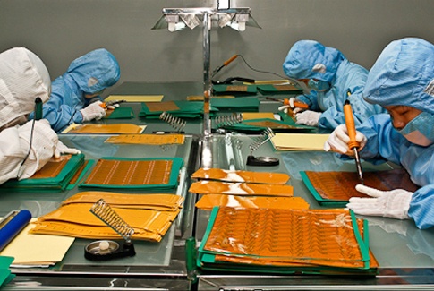 flex-pcb-coverlay-lamination-process.jpg flex-pcb-coverlay-lamination-process.jpg