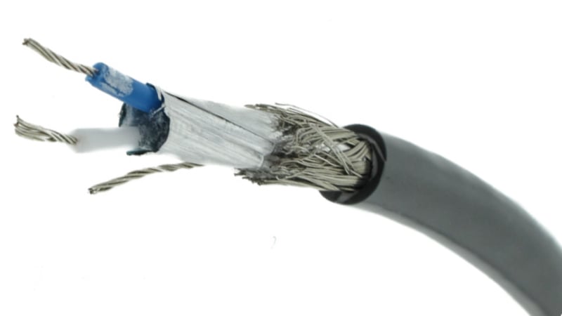 Cross section of a shielded multi-conductor cable