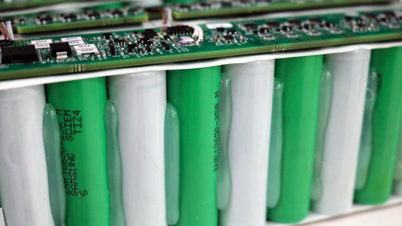 Custom battery pack with battery management system