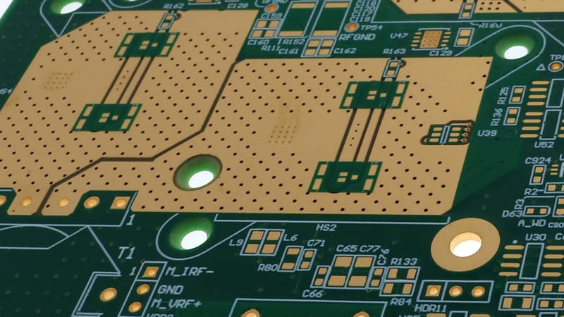 Example of a printed circuit board with thermal via arrays
